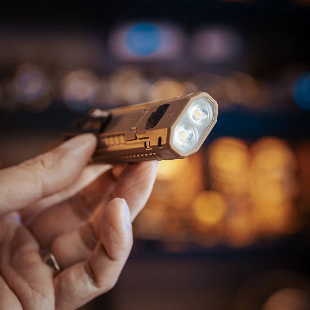 EDC07 (Tan) - 1500 lumens - Image 4